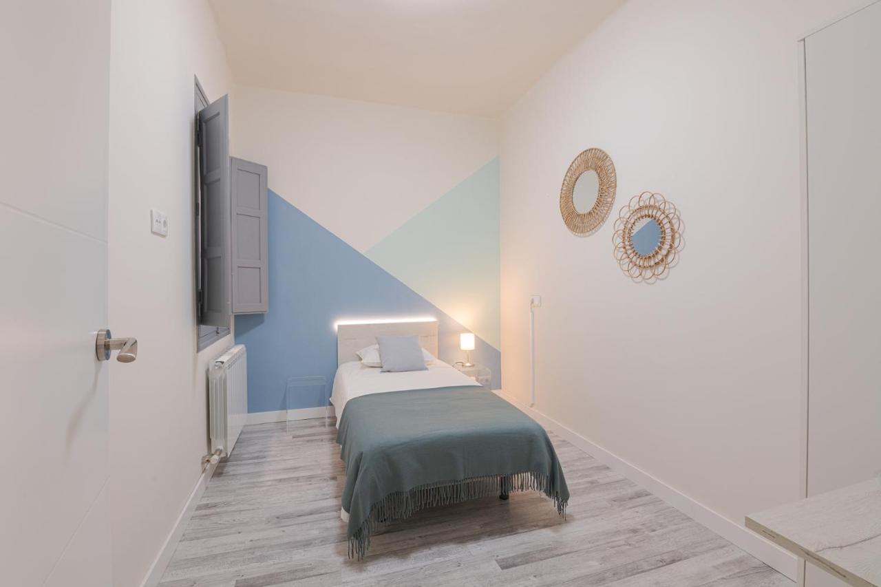 Roommy Леон Экстерьер фото